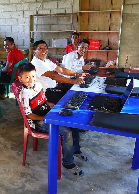 SmilingInComputerLab